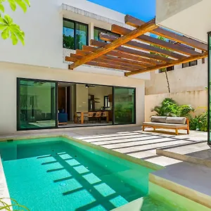 https://villa-kaybe.quintano-roohotels.com